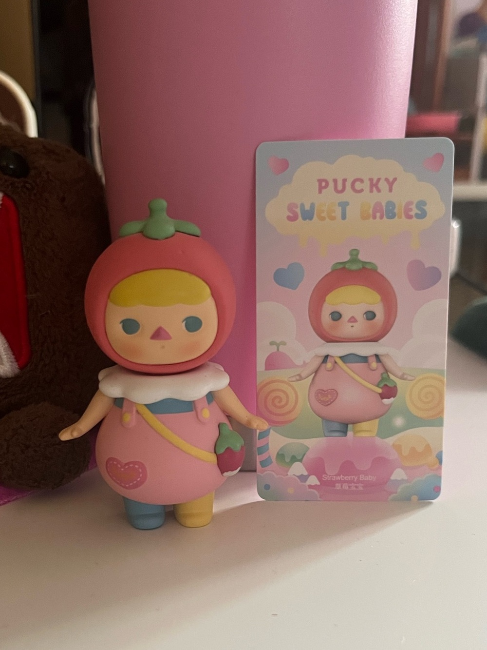 Pop Mart Pucky Sweet babies strawberry baby figure